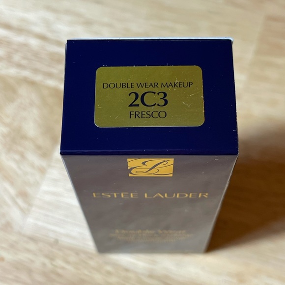 2C3 FRESCO ESTEE LAUDER FOUNDATION DOUBLE WEAR STAY IN PLACE - Picture 5 of 6